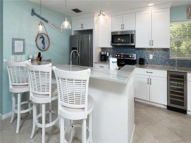 Sanibel Island Bright & Beautiful Vacation Condo
